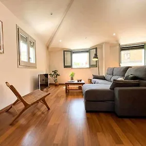 Apartamento Loft Cort Reial Atico In The Heart Of The Old Town, Gerona